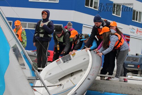 Спуск на воду яхты Дагги-Тиц